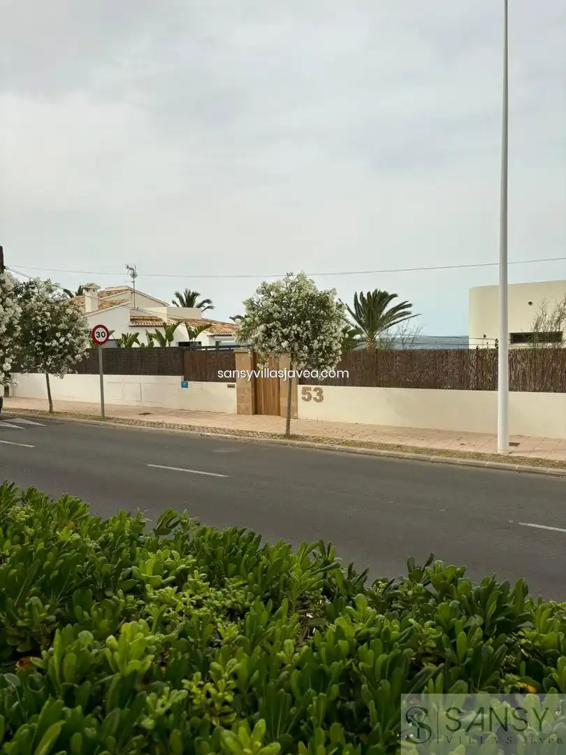Local comercial en venda a Montañar - El Arenal