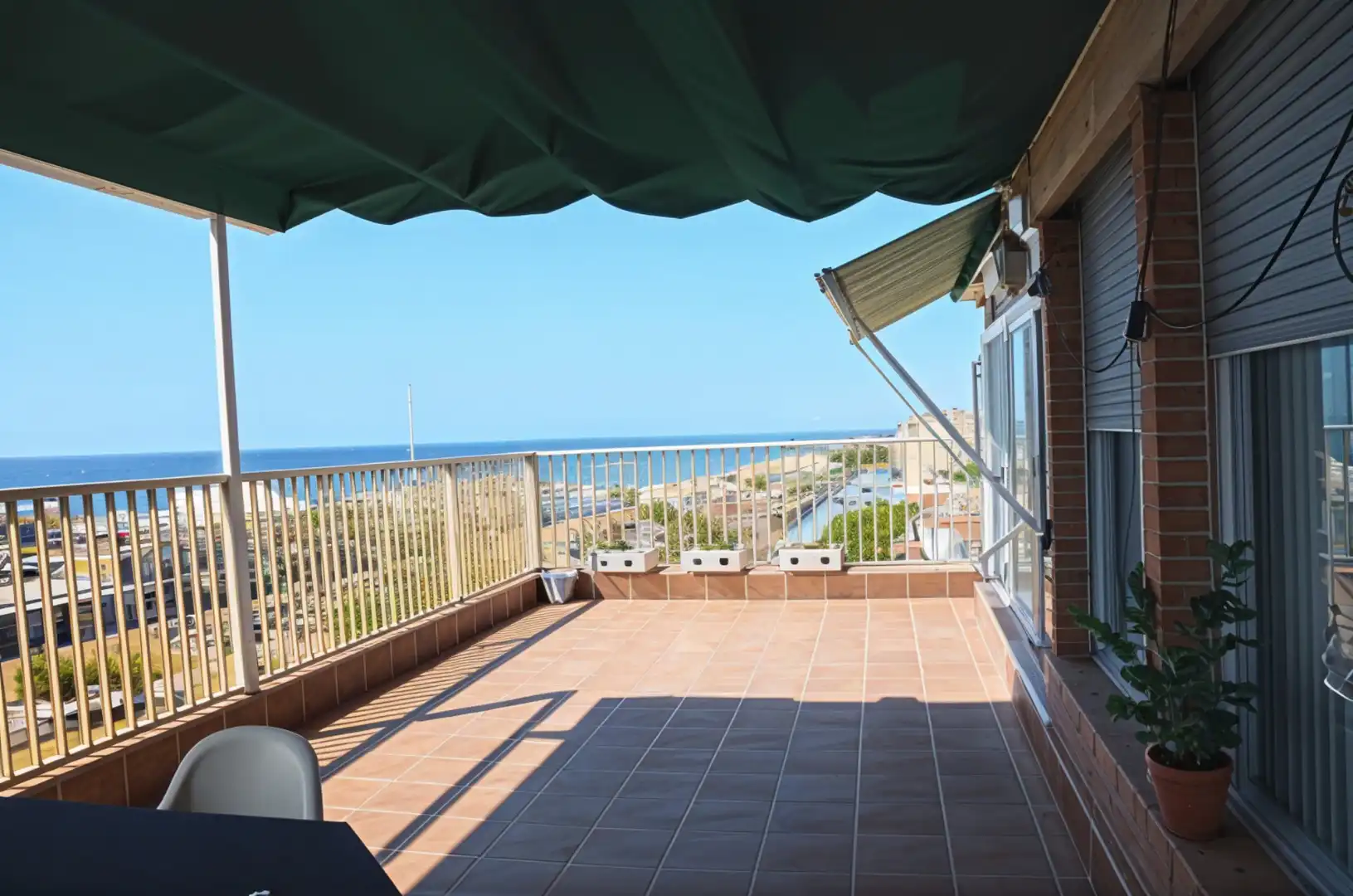 Ático en venta en de Santiago Rusiñol, Sector Est