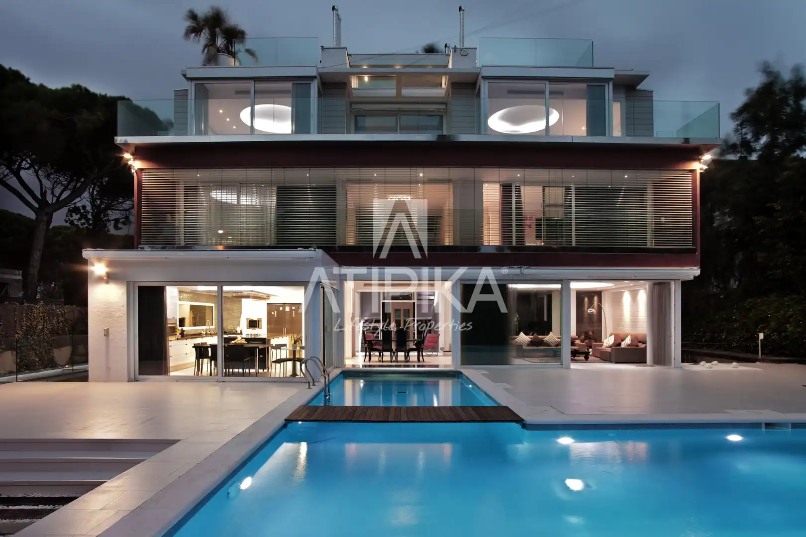 Vista exterior de Casa o chalet en venta en Castelldefels con Aire acondicionado, Calefacción y Trastero