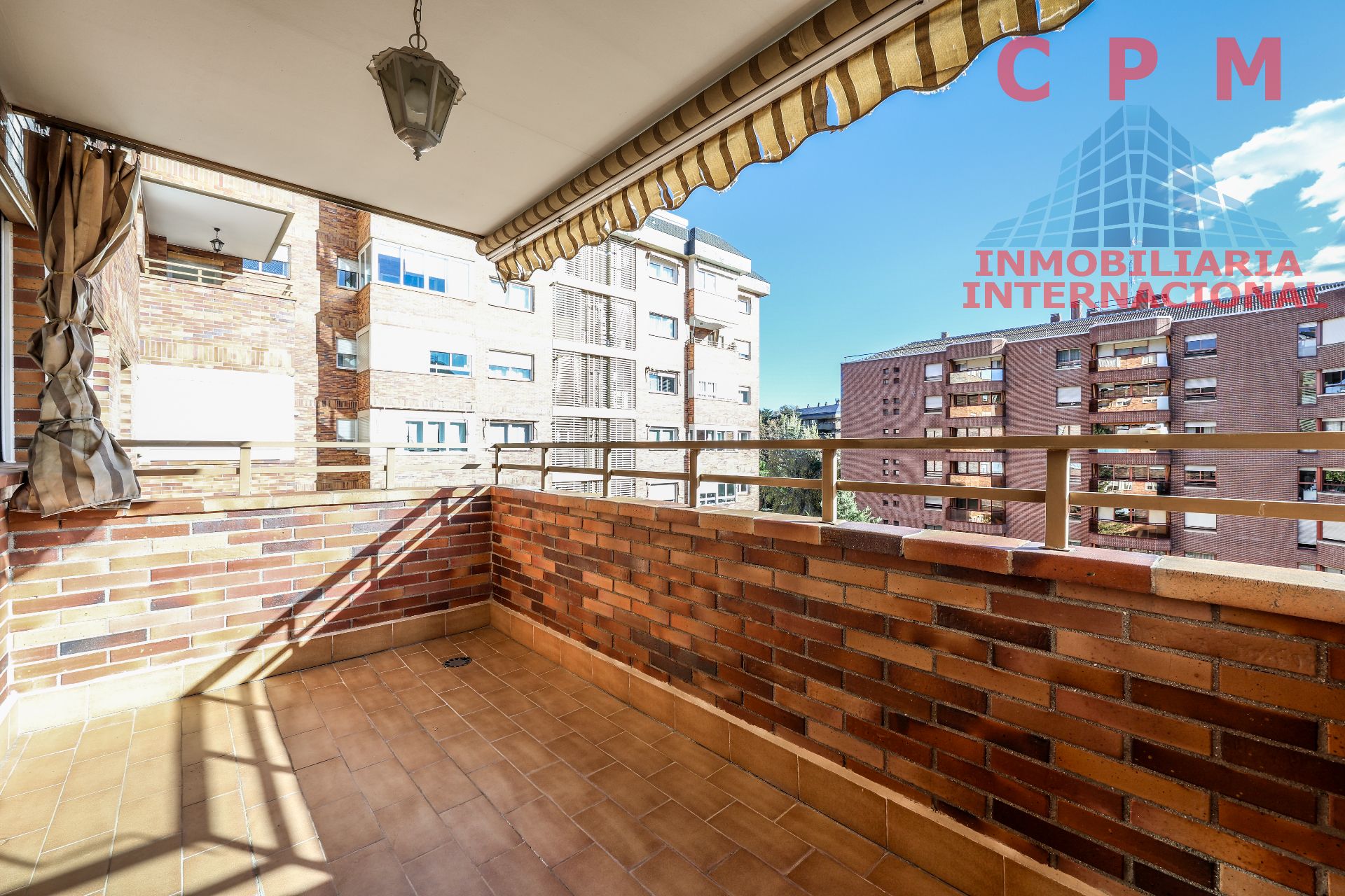 Terrassa de Pis de lloguer en  Madrid Capital amb Calefacció, Parquet i Terrassa