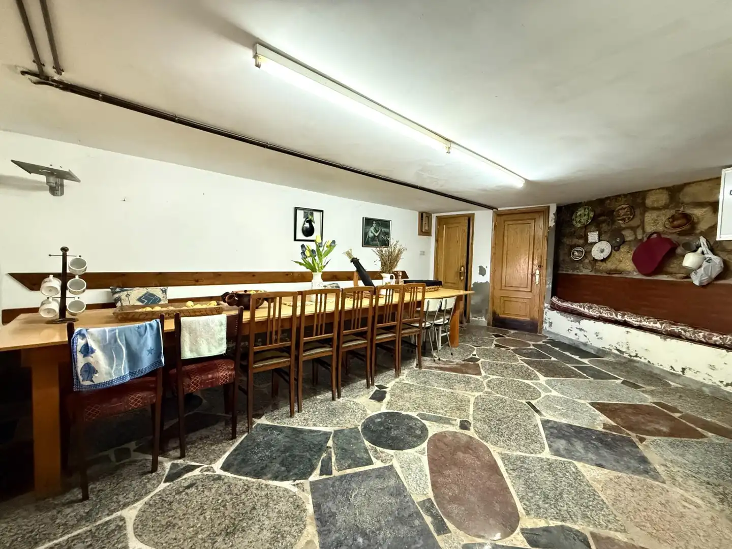 Menjador de Casa o xalet en venda en Pantón amb Calefacció, Parquet i Traster