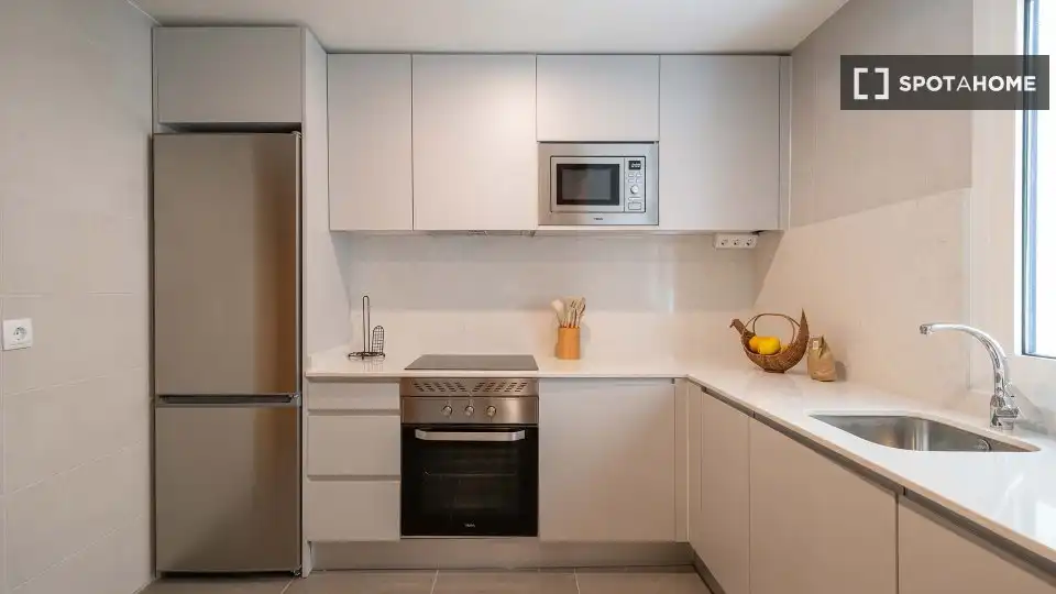 Kitchen of Flat for rent in Madrid  with Air Conditioner, Heating and Furnished