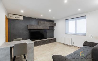 Sala d'estar de Pis en venda en Badalona amb Aire condicionat i Calefacció
