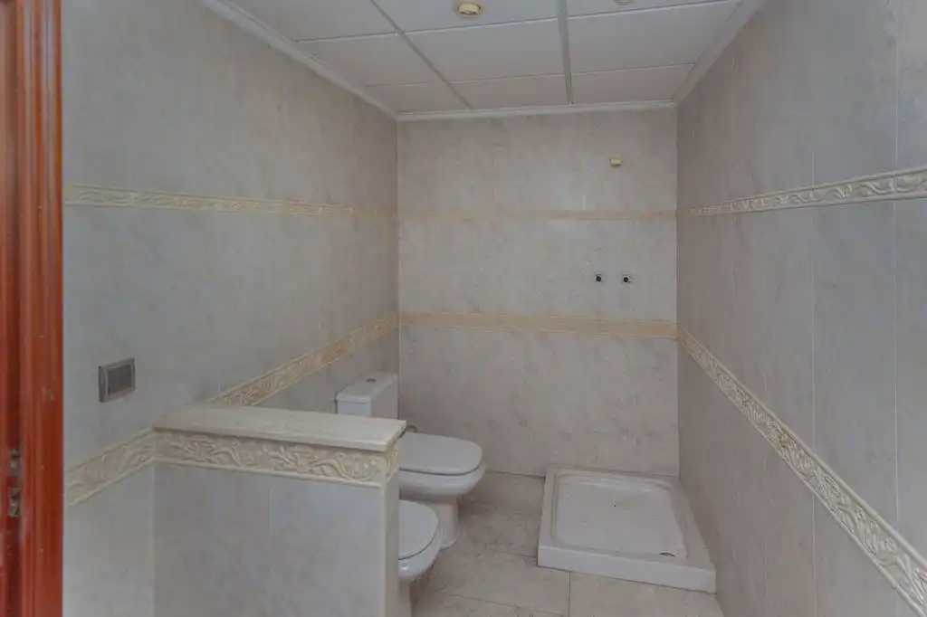 Business premises for sale in C/ Cardenal Cisneros, imagen 8