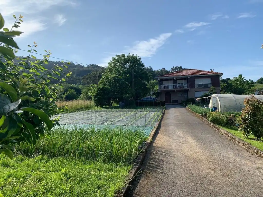 Chalet con jardín en venta en Limpias, imagen 3