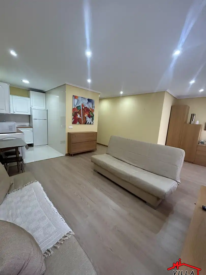 Piso en venta en Laredo con Parquet y Amueblado