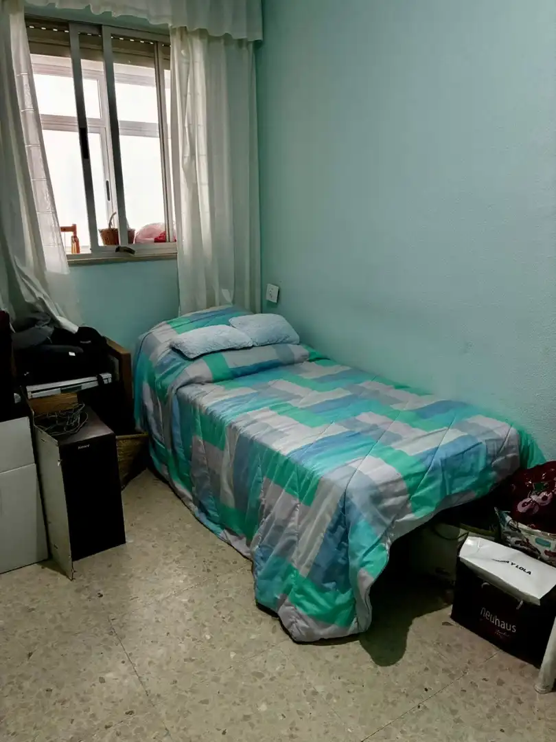Habitación de Piso en venta en Cádiz con Terraza y Amueblado