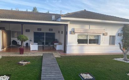 Garden of House or chalet for sale in Utrera  with Air Conditioner, Private garden and Storage room