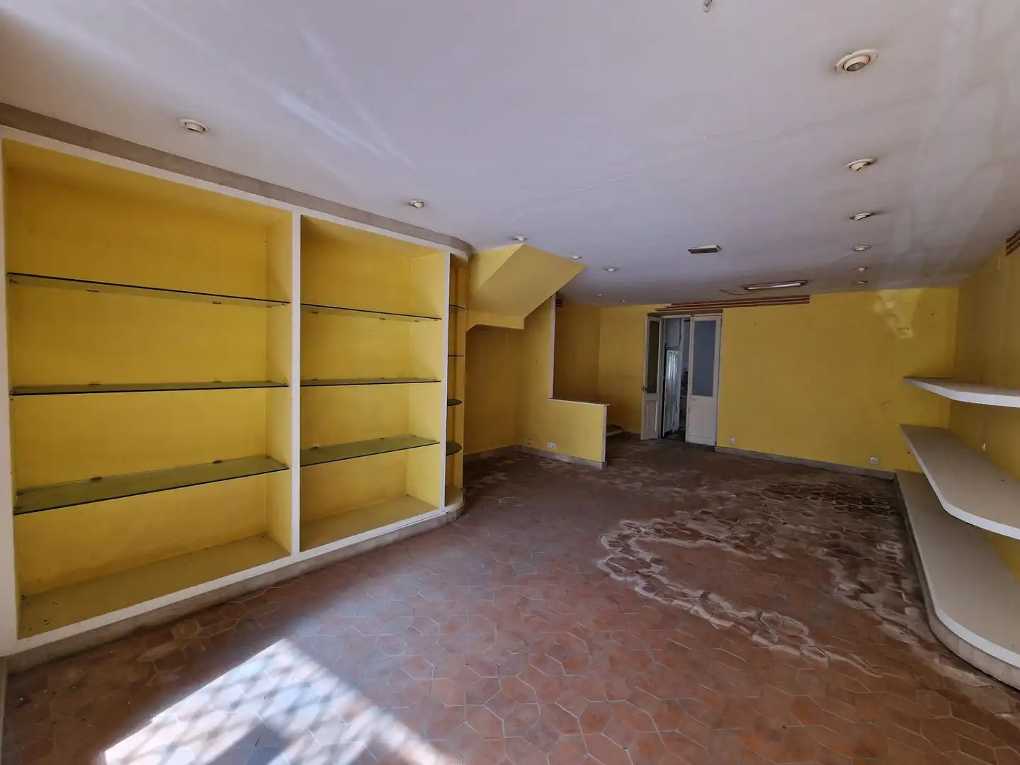 Gewerbefläche zum Verkauf in Calle Armando Cotarelo 29, imagen 11