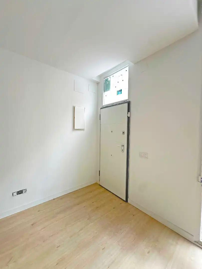 Loft zum Verkauf in Madrid mit Klimaanlage, Ofen und Waschmaschine