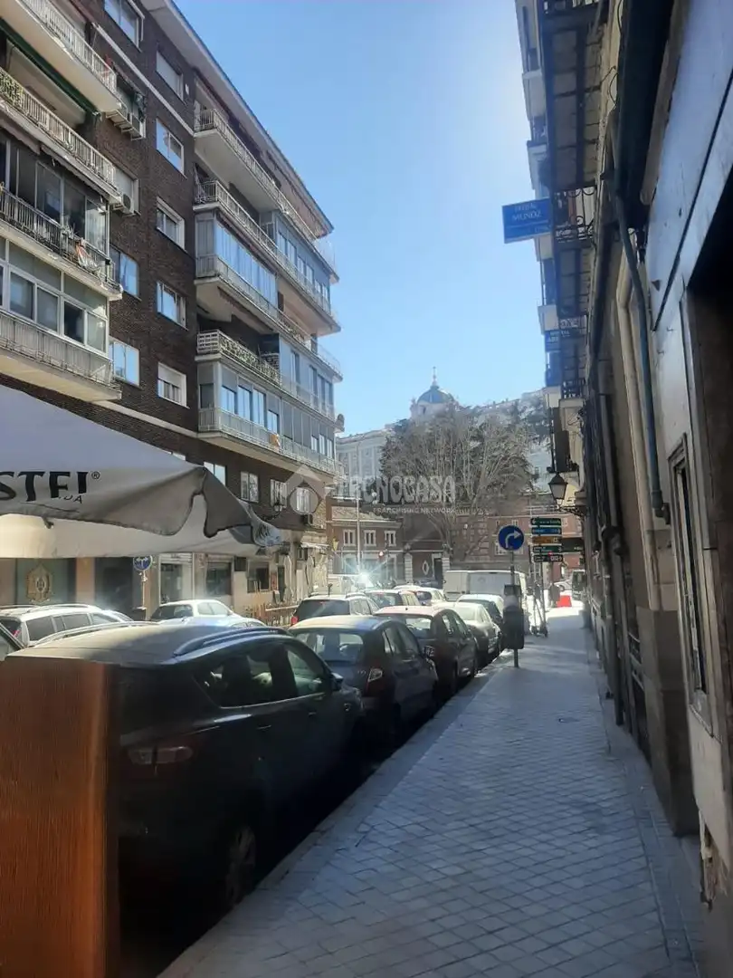 Vista exterior de Local de lloguer en Madrid