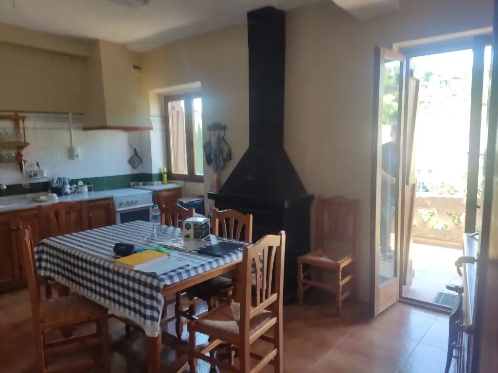 Cocina de Finca rústica en venta en Valdeltormo con Calefacción, Jardín privado y Terraza