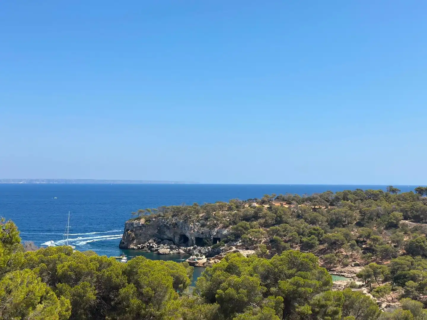 Vista exterior de Apartamento en venta en Calvià con Aire acondicionado, Terraza y Amueblado