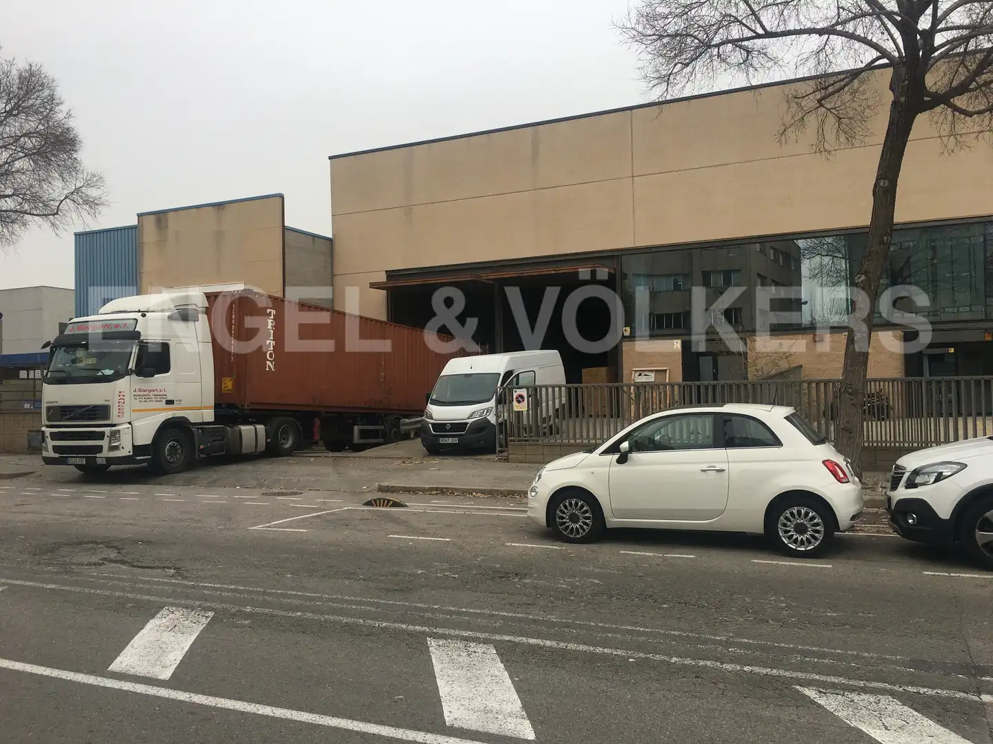 Parking of Industrial buildings for rent in Bellvitge - El Gornal - Granvia LH
