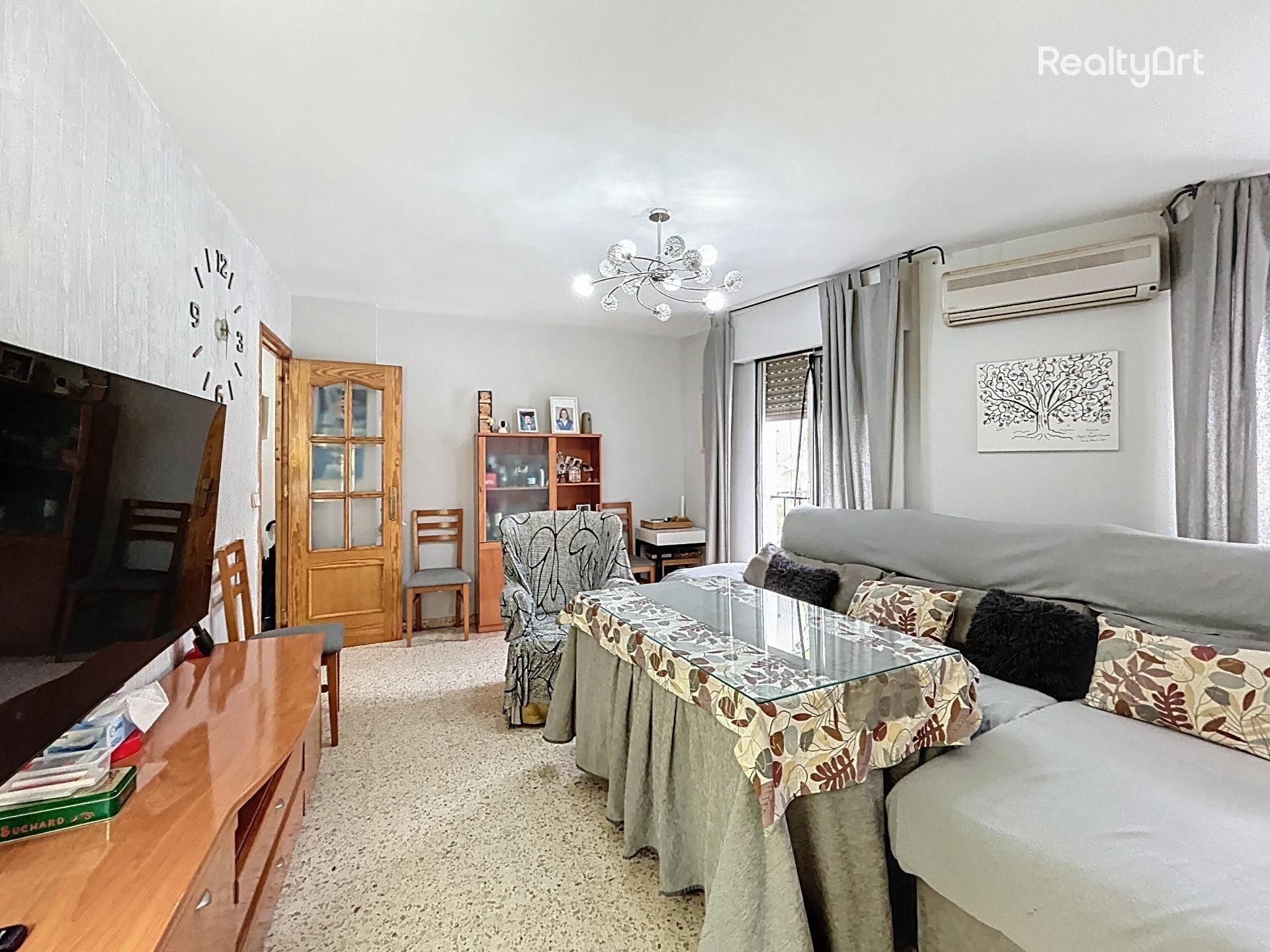 Sala de estar de Piso en venta en Camas con Aire acondicionado, Amueblado y Balcón