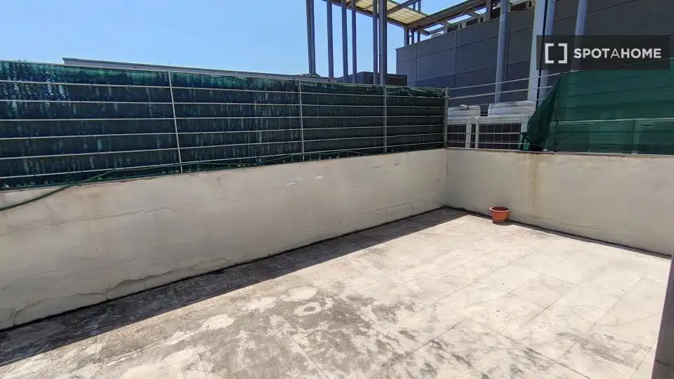 Appartement avec terrasse à louer à Barrio de la Luz, imagen 3