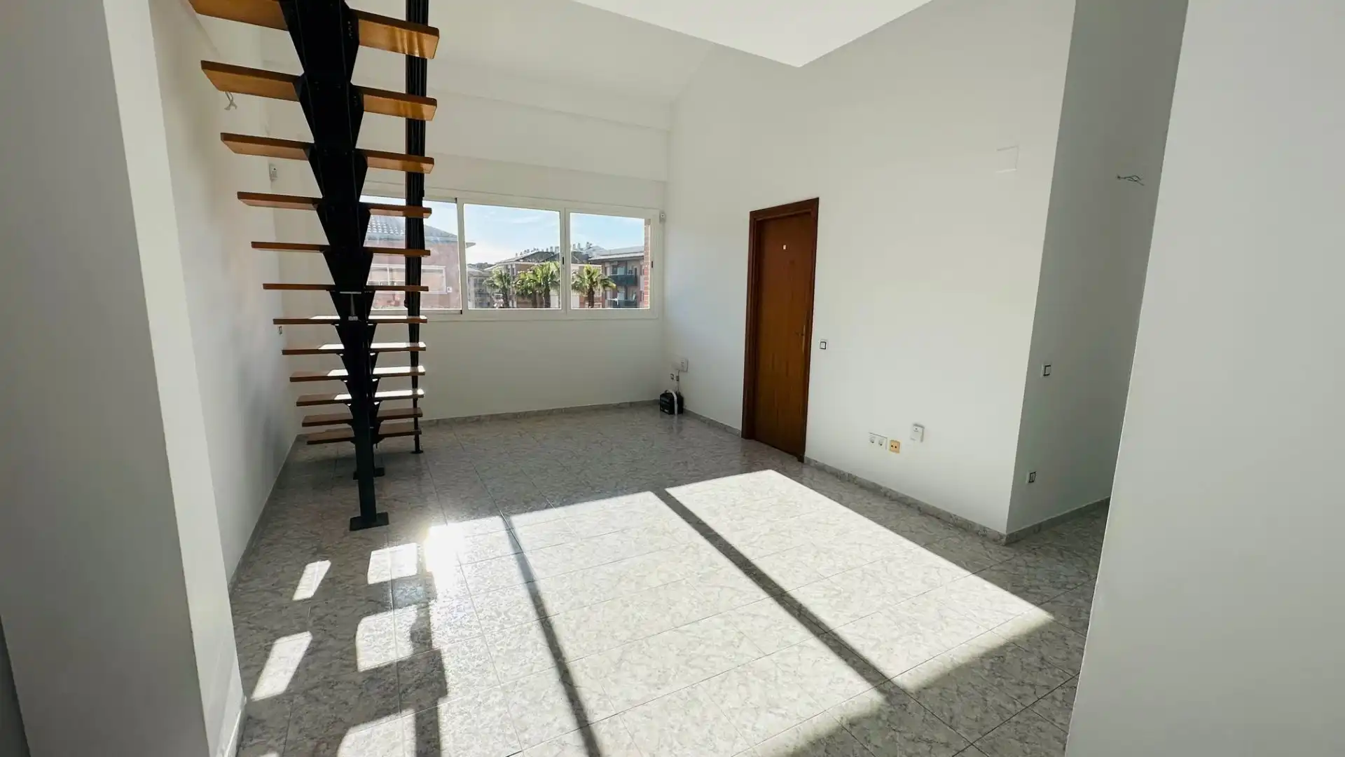 Sala de estar de Dúplex en venta en Lloret de Mar con Aire acondicionado, Calefacción y Terraza