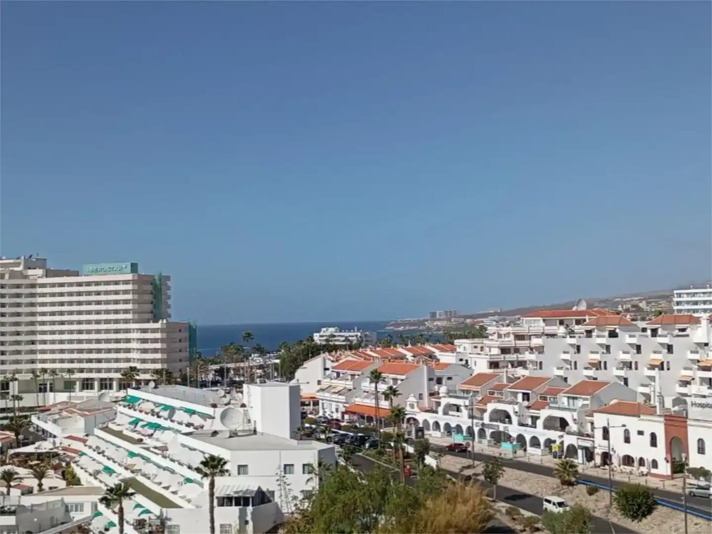 Außenansicht von Wohnungen zur Miete in Adeje mit Schwimmbad, Möbliert und Balkon