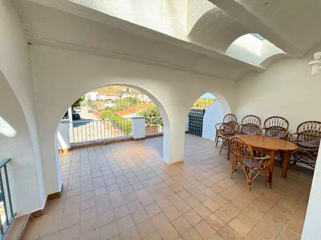 Terrassa de Casa o xalet en venda en Colera amb Jardí privat, Terrassa i Moblat