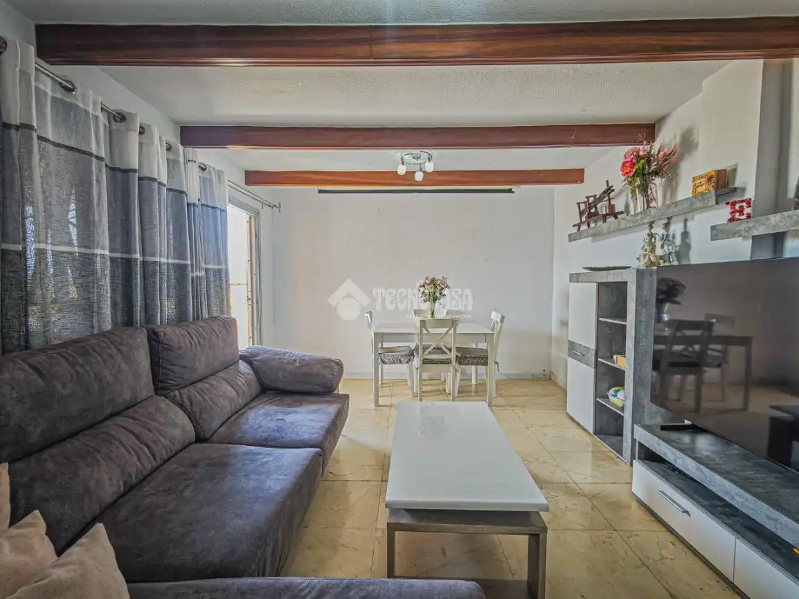Sala de estar de Ático en venta en Arona