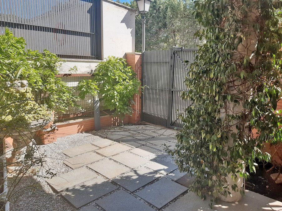 Jardí de Pis de lloguer en Torrelodones amb Aire condicionat, Calefacció i Forn