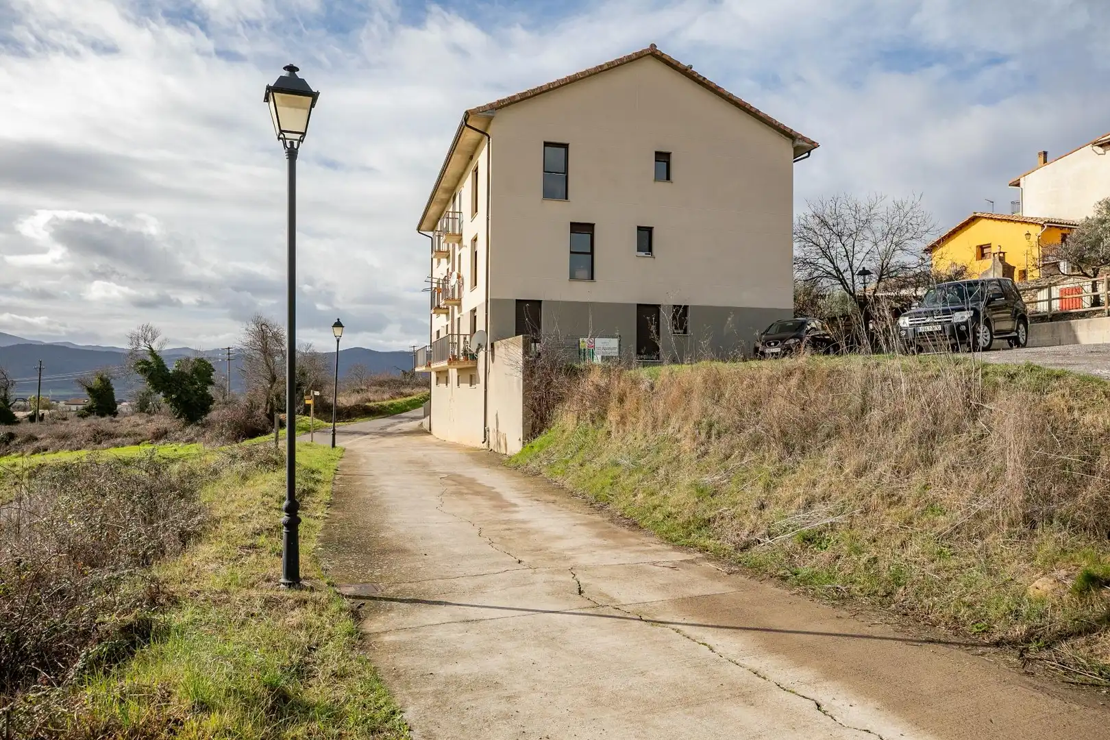 Exterior view of Duplexes for sale in Canal de Berdún  with Heating, Terrace and Storage room