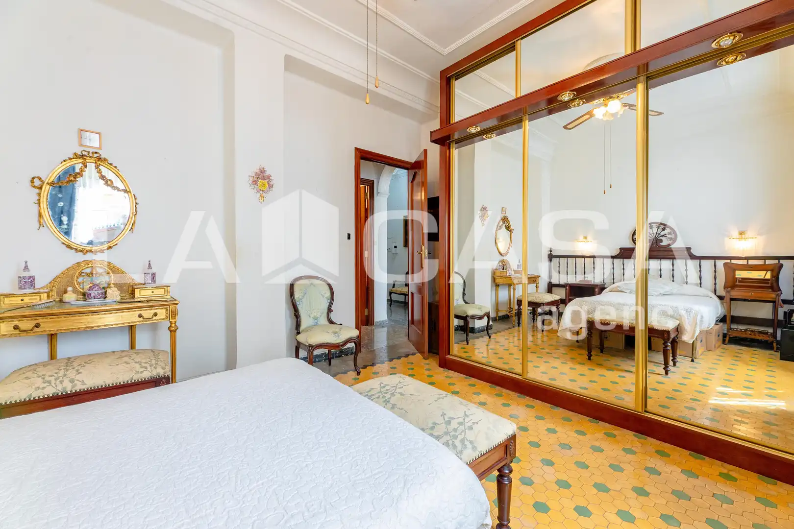 Bedroom of Flat for sale in Valencia  with Heating and Balcony
