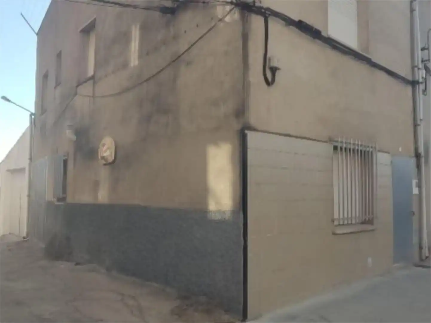 Vista exterior de Casa adosada en venda en Fermoselle amb Traster i Moblat
