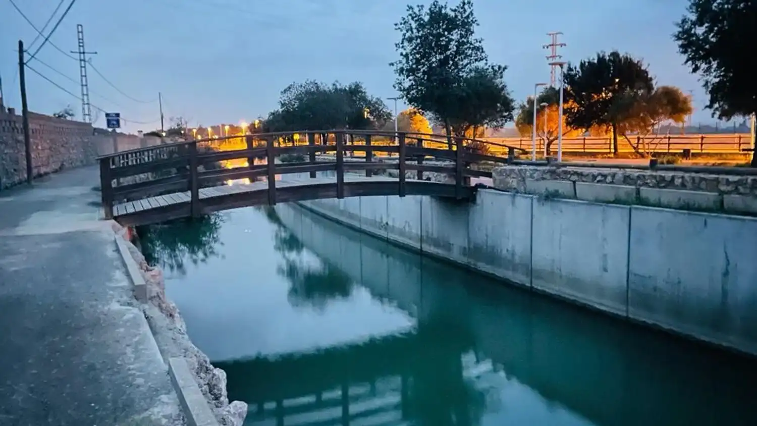 Vista exterior de Casa o xalet en venda en Cullera amb Aire condicionat, Jardí privat i Terrassa