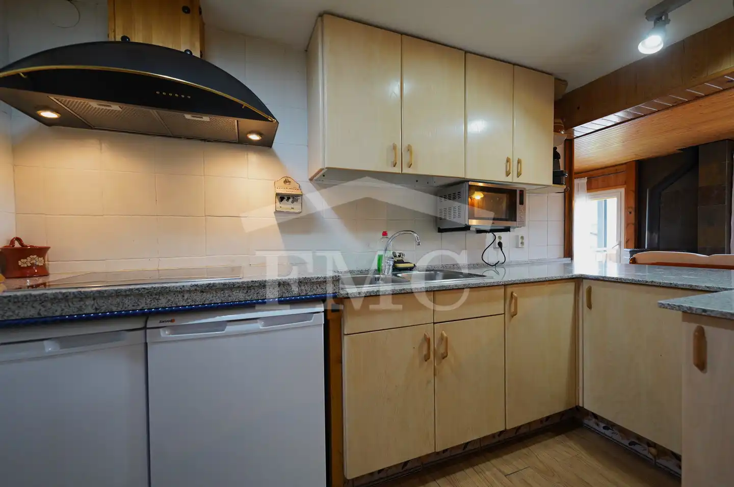 Cocina de Piso en venta en Alp con Calefacción, Parquet y Terraza