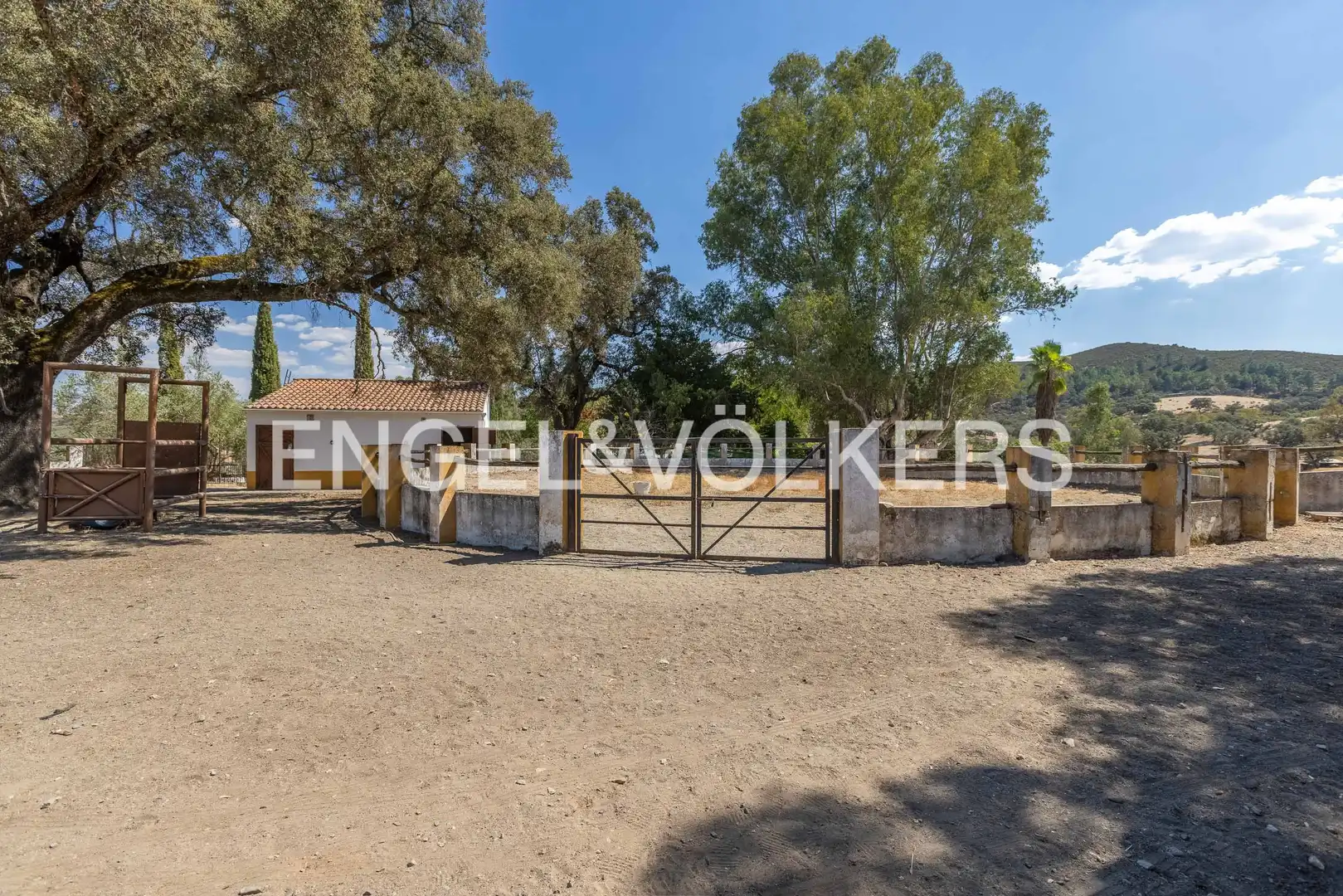 Houses for sale in Aracena, Huelva