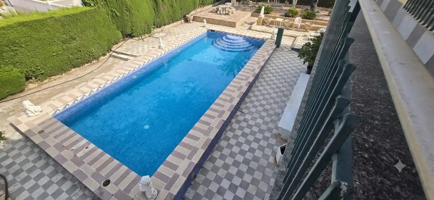 Detached house with terrace for sale in Montserrat, imagen 10