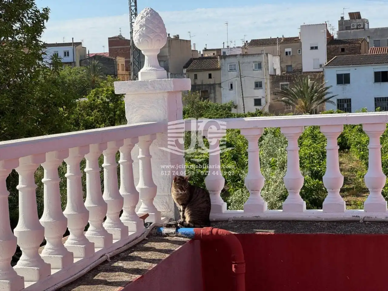 Vista exterior de Casa o xalet en venda en Tortosa amb Aire condicionat, Jardí privat i Parquet