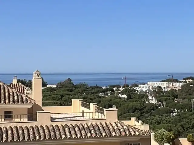 Außenansicht von Dachboden zum Verkauf in Marbella mit Klimaanlage, Heizung und Terrasse