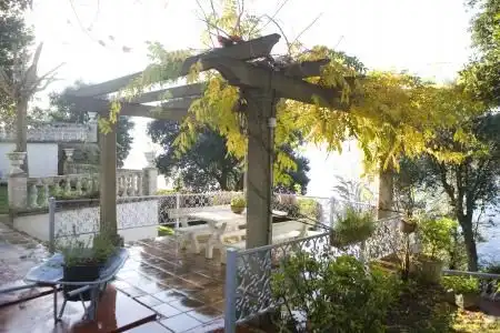 Casa o xalet de lloguer a Escalinata de Soutoxuste, Redondela