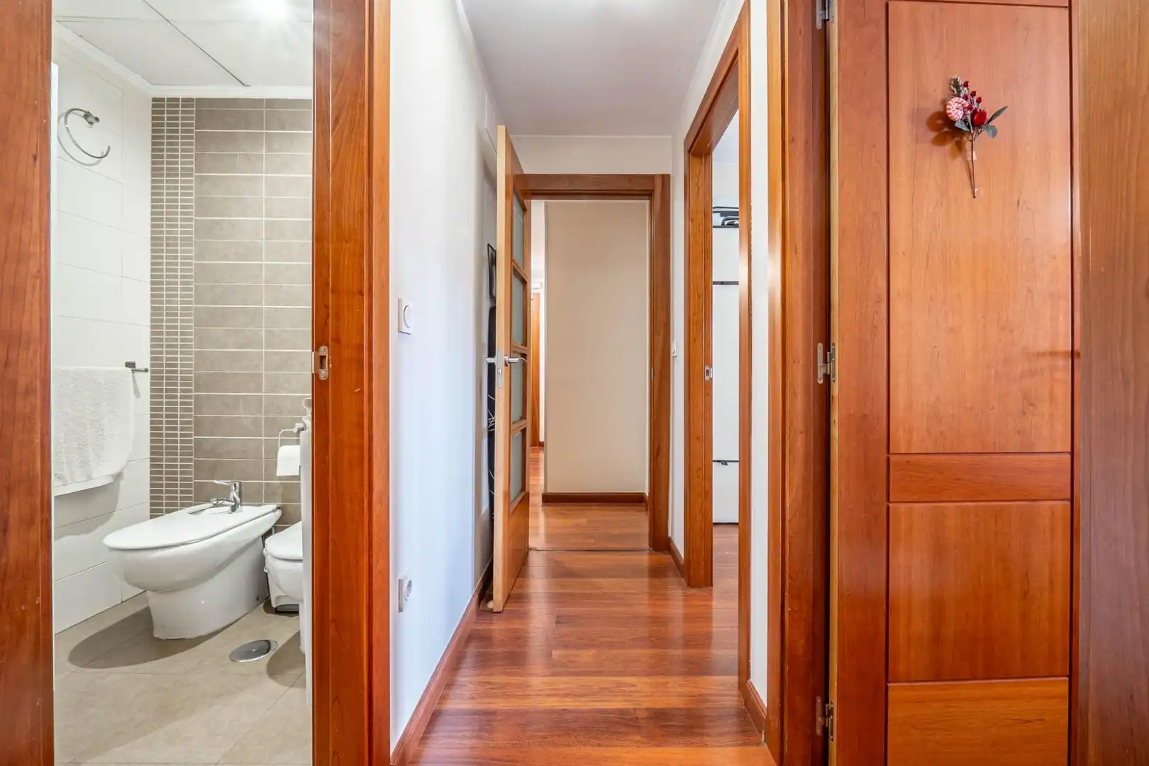 Wohnung zum Verkauf in Granada mit Heizung, Privatgarten und Balkon