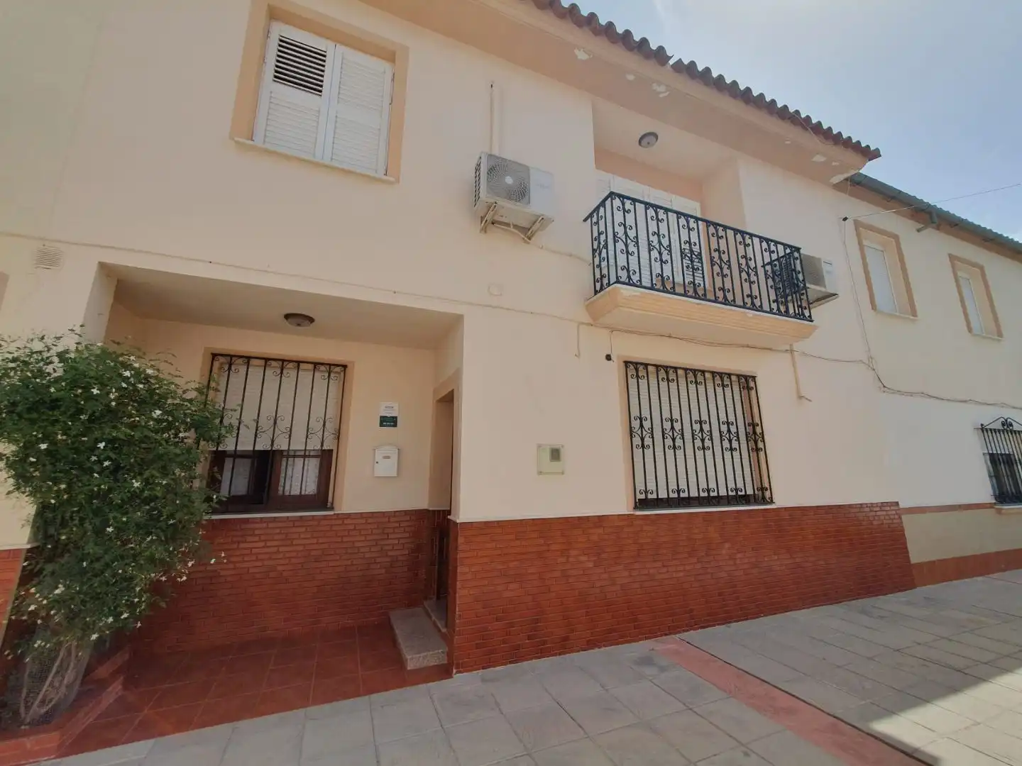 Vista exterior de Casa o chalet en venta en Campillos con Aire acondicionado, Terraza y Balcón