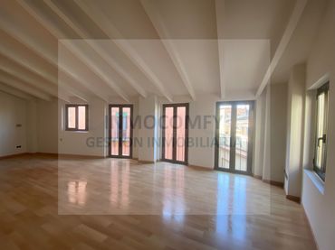 Locale commerciale in affitto a Calle Alta Riera 3