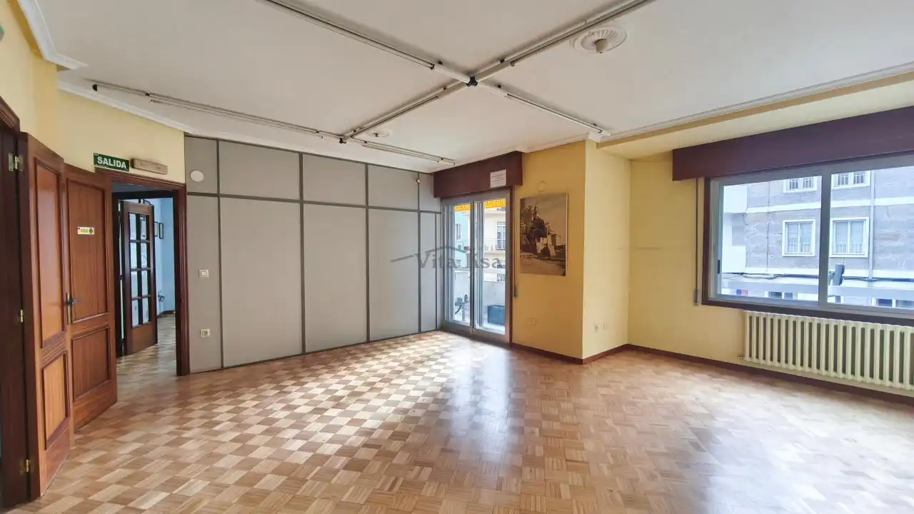 Sala de estar de Piso en venta en Ourense Capital  con Calefacción, Parquet y Trastero