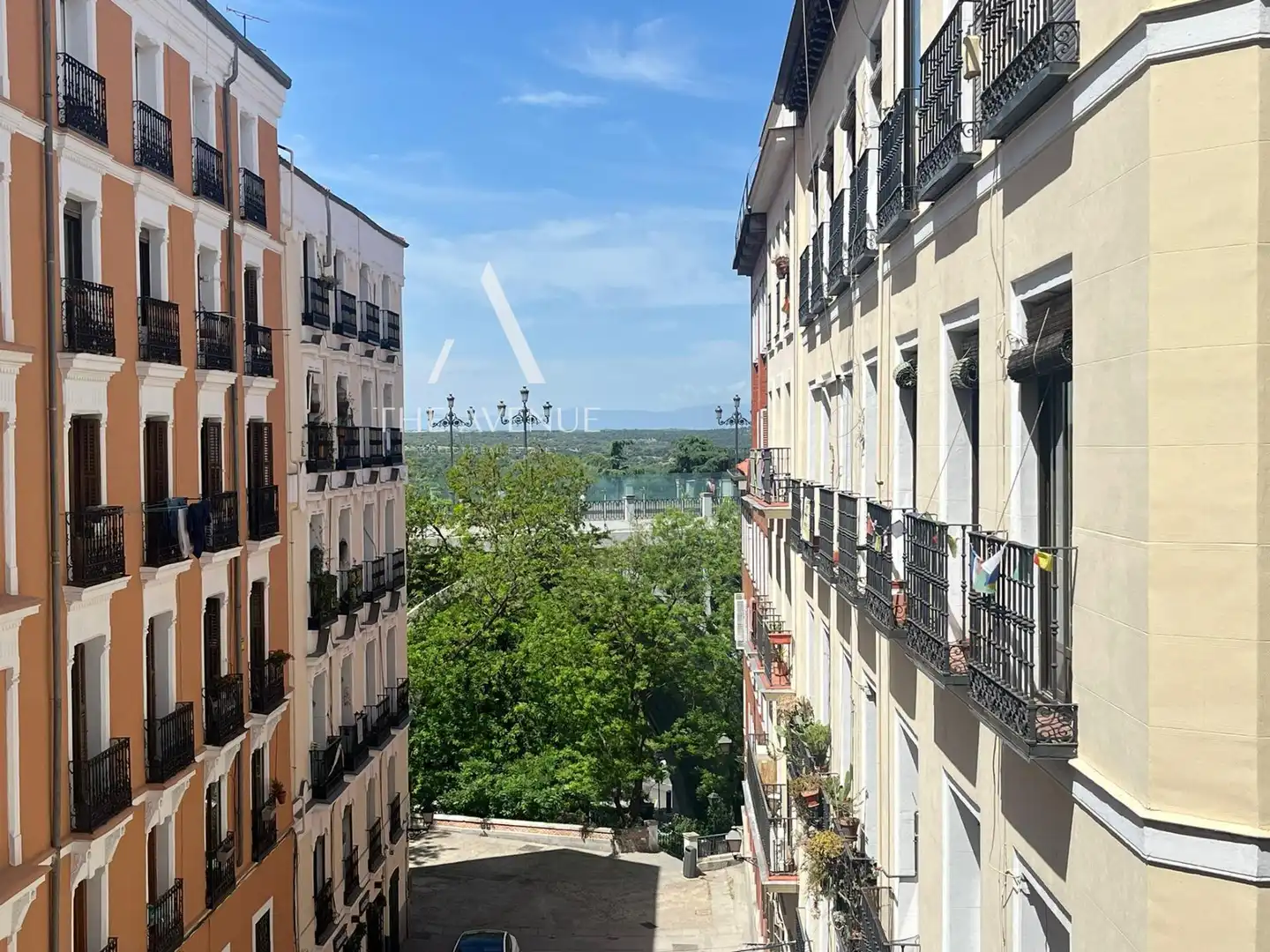 Exterior view of Flat for sale in Madrid  with Heating