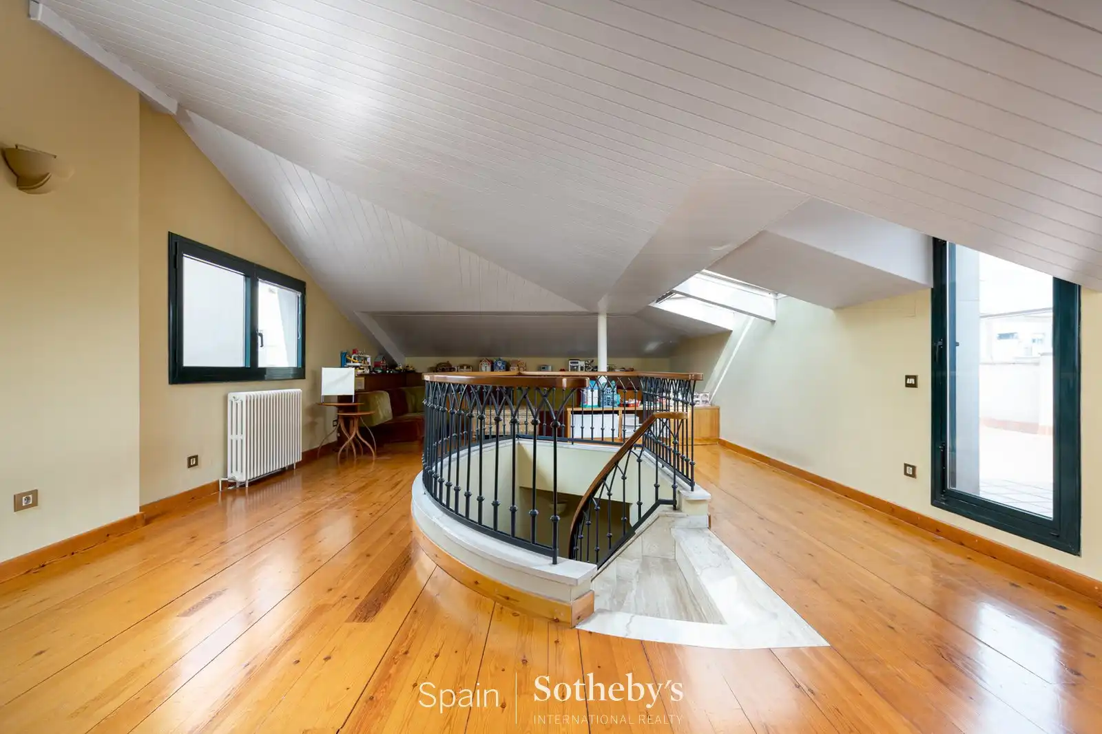 Casa o chalet en venta en Badalona con Aire acondicionado, Calefacción y Jardín privado