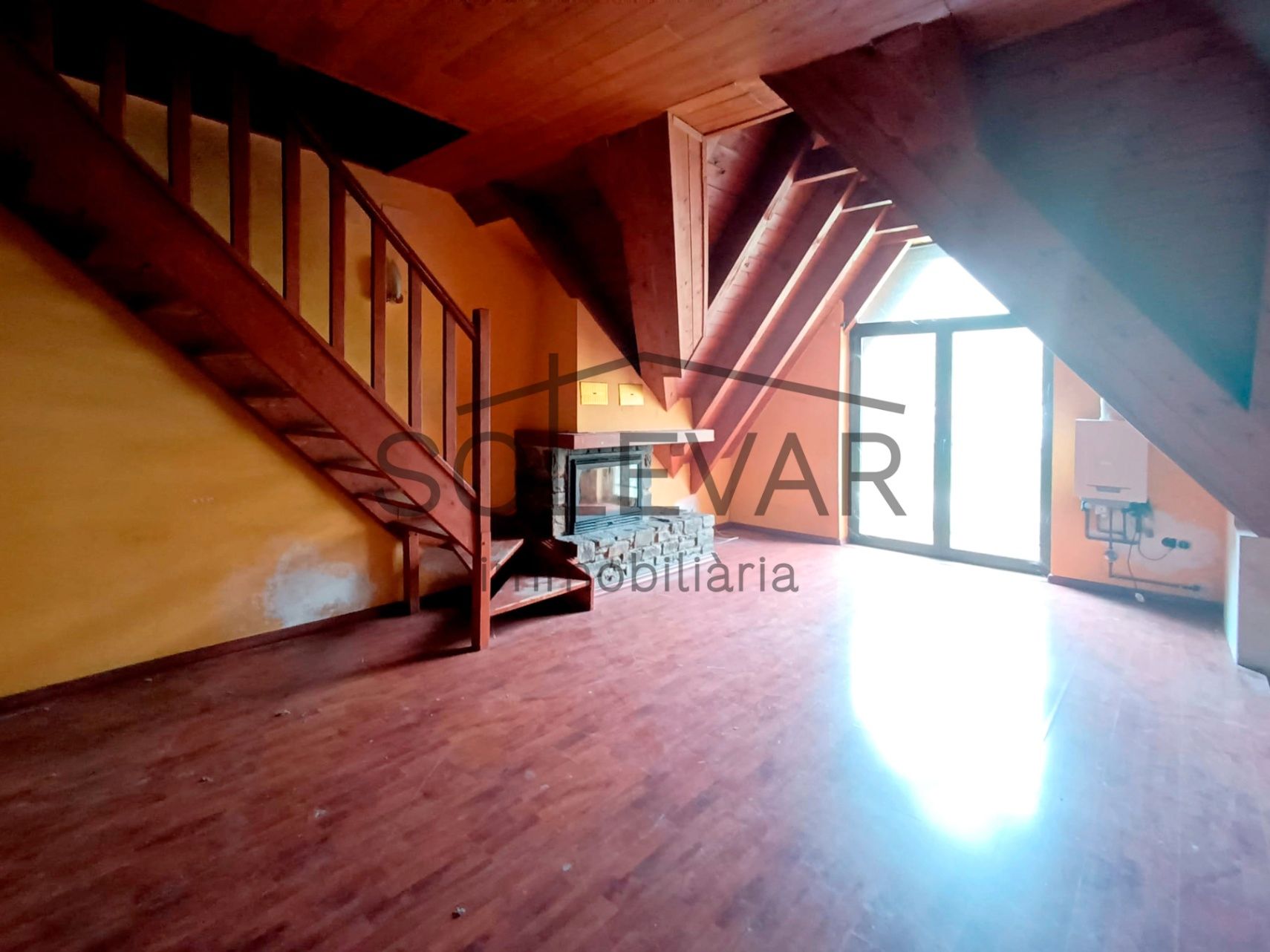 Duplex for sale in Les