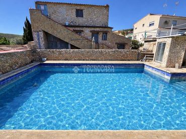 Casa amb balcó en venda a Montroi / Montroy