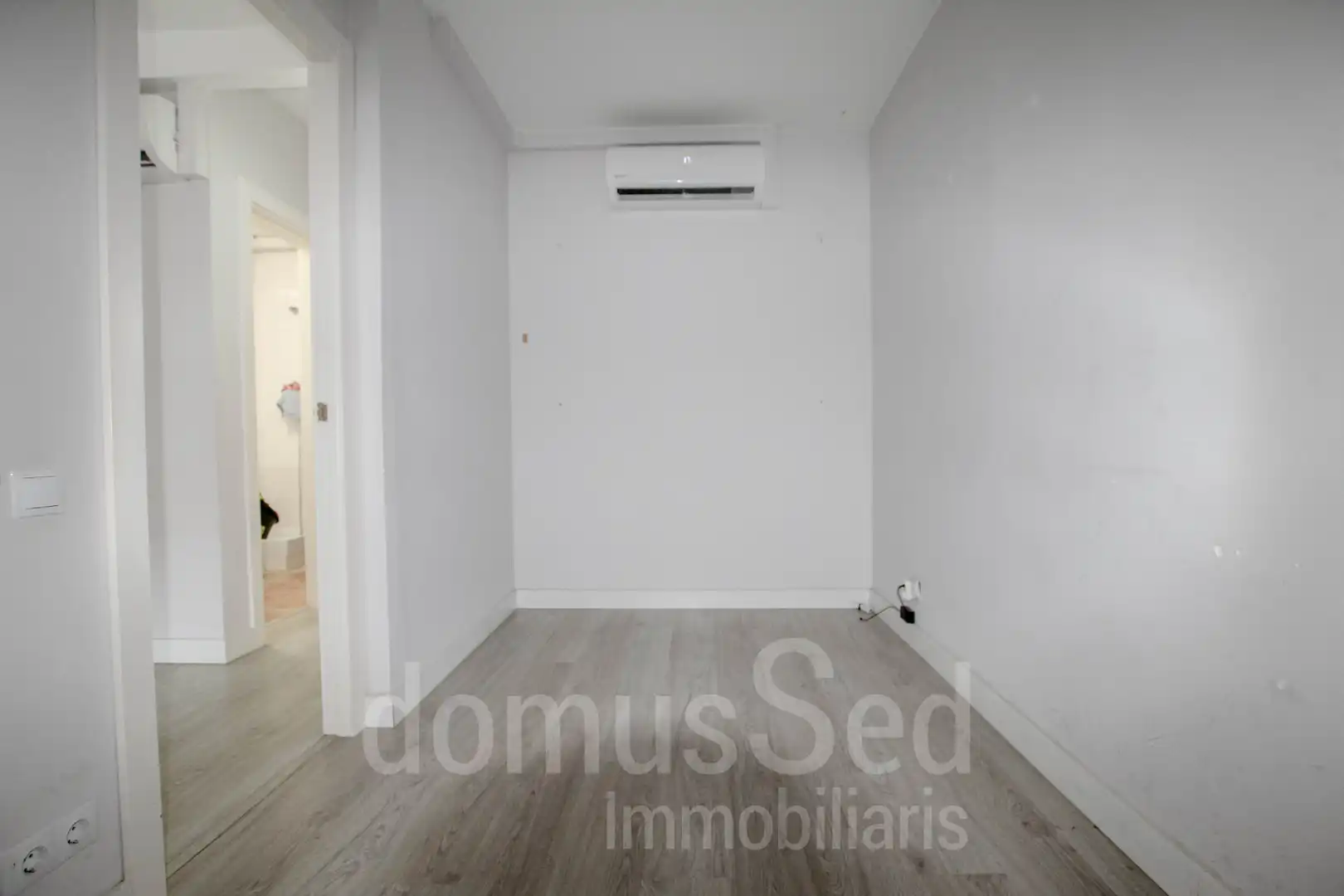 Commercial properties for rent in Alella  with Air Conditioner and Heating
