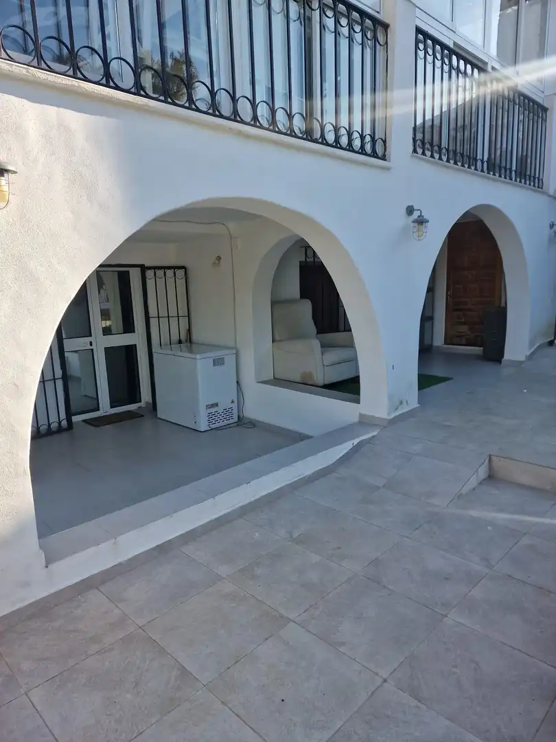 Houses for sale in Las Lomas