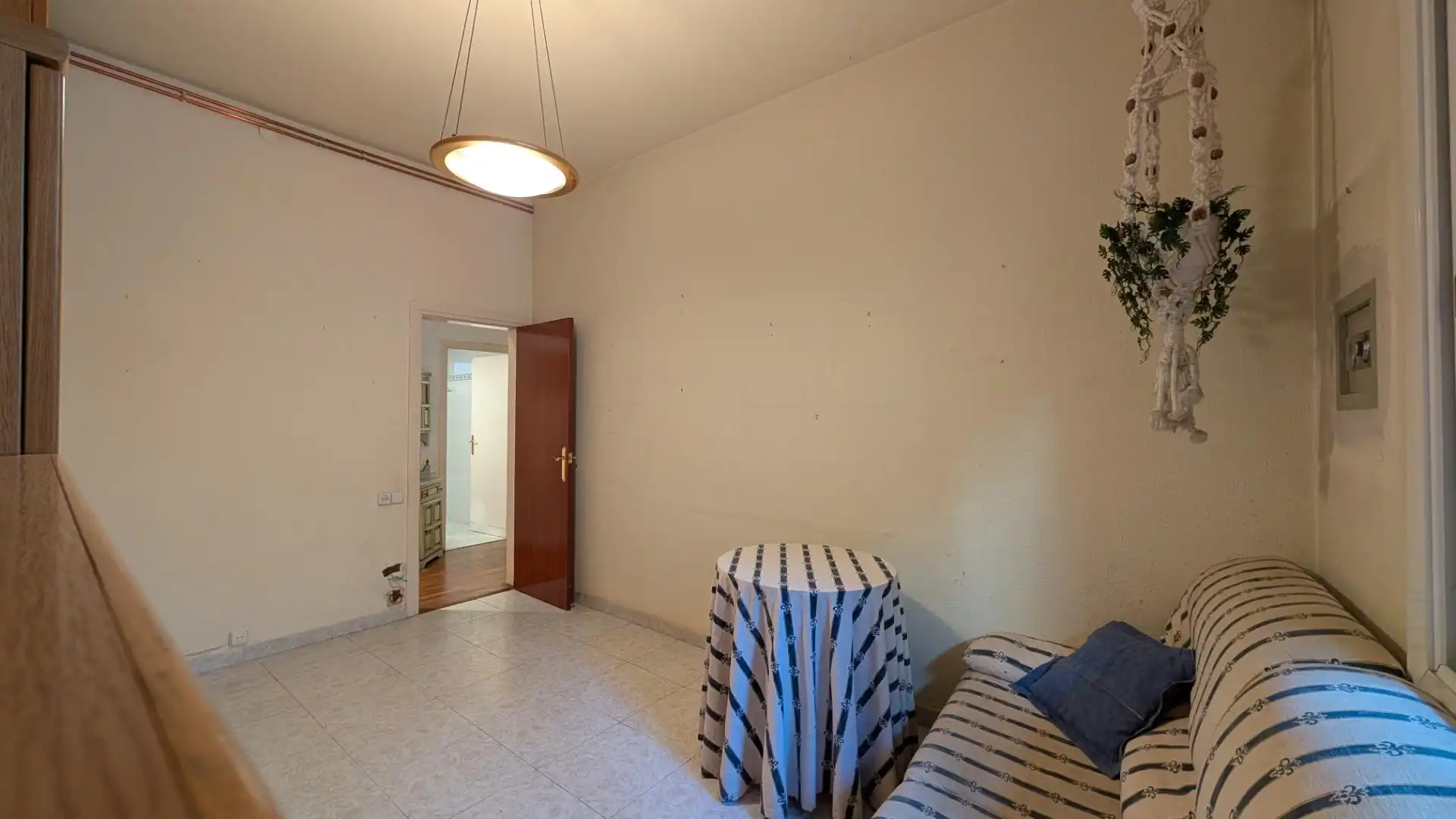 Sala d'estar de Apartament en venda en Barcelona amb Parquet
