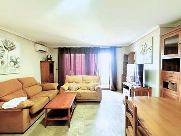 Apartament amb balcó en venda a Calle SAN JULIAN 14