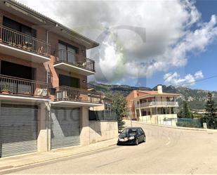 Exterior view of Flat to rent in Avià