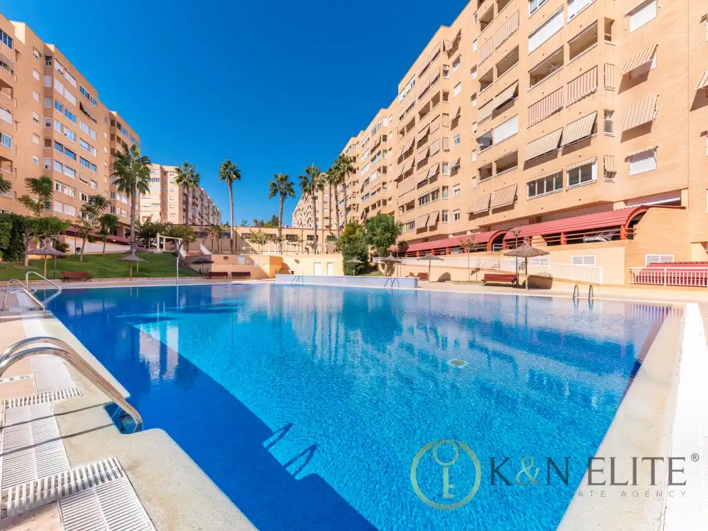 Vista exterior de Pis en venda en Alicante / Alacant amb Aire condicionat i Terrassa