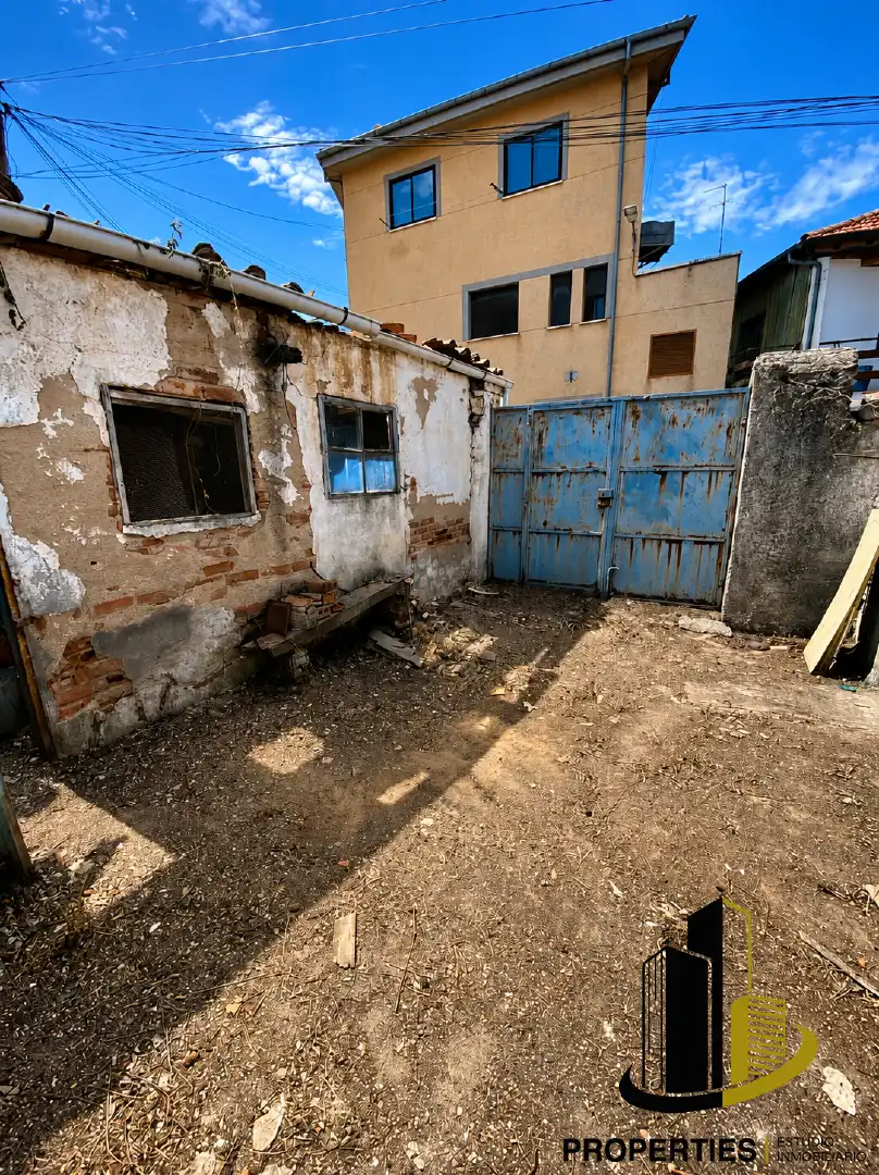 Vista exterior de Casa o xalet en venda en Guijuelo